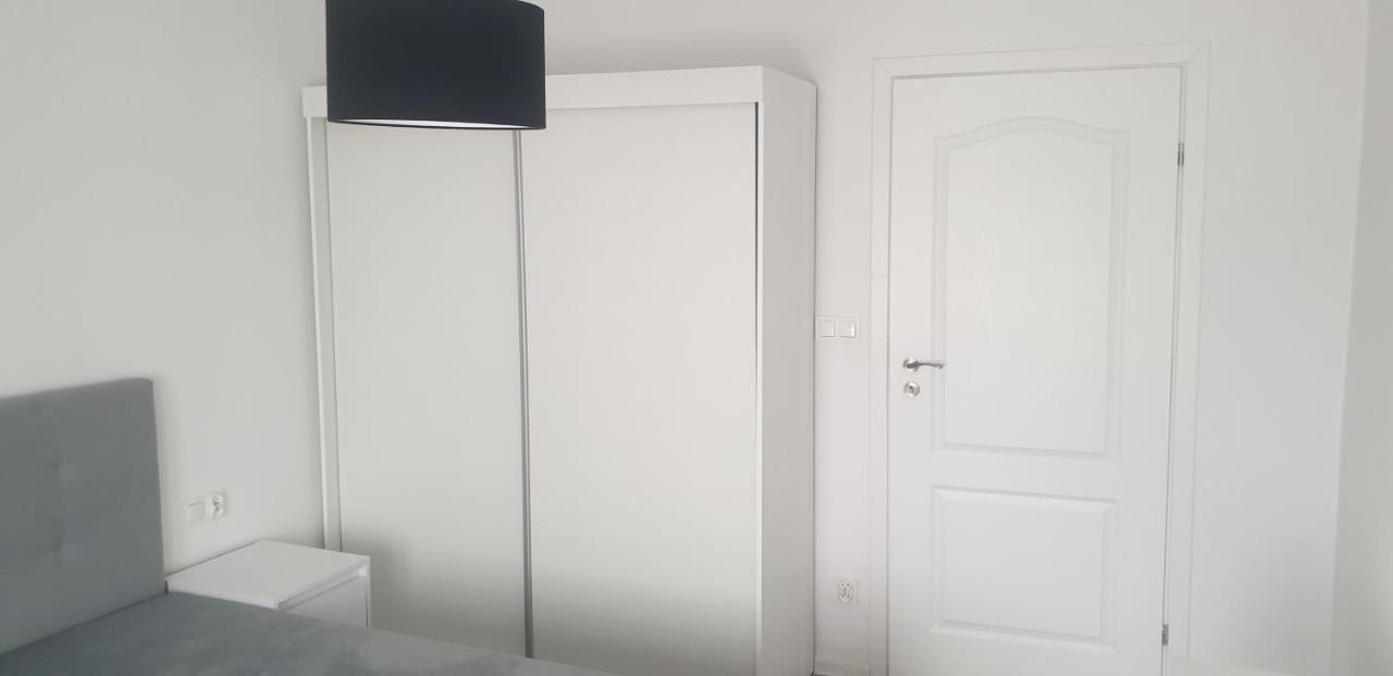 W Centrum Kielc Z Prywatnym Parkingiem Apartment *