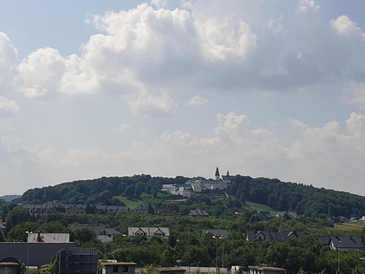 W Centrum Kielc Z Prywatnym Parkingiem Kielce